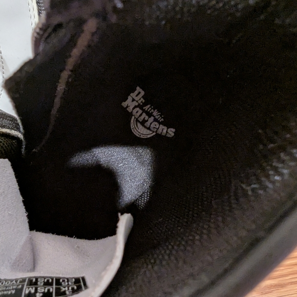 Dr. Martens, White. Girls Size 4. Brand New Never Worn. So Cute. - Picture 3 of 5